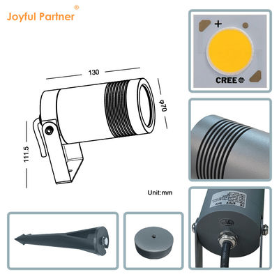 Zimno białe oświetlenie krajobrazowe na zewnątrz