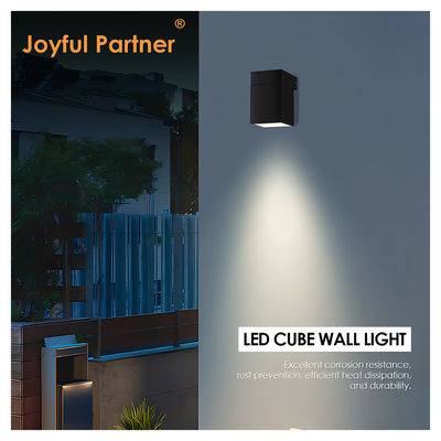 Światło LED zewnętrzne zewnętrzne Led Light Square 8W DC 24v Warm White SMD LED Casting Aluminium Housing Multifunction Beam Angle
