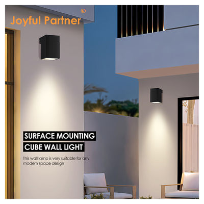 Światło LED zewnętrzne zewnętrzne Led Light Square 8W DC 24v Warm White SMD LED Casting Aluminium Housing Multifunction Beam Angle