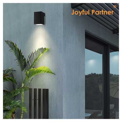 Światło LED zewnętrzne zewnętrzne Led Light Square 8W DC 24v Warm White SMD LED Casting Aluminium Housing Multifunction Beam Angle